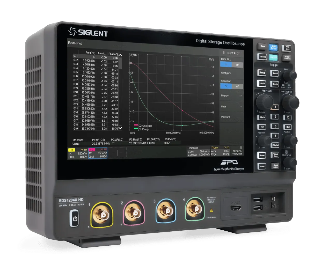 시글런트 SIGLENT SDS1000X HD 고분해능 디지털 오실로스코프 전면 사선 제품 이미지